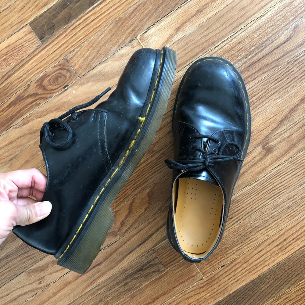 Black doc marten oxfords